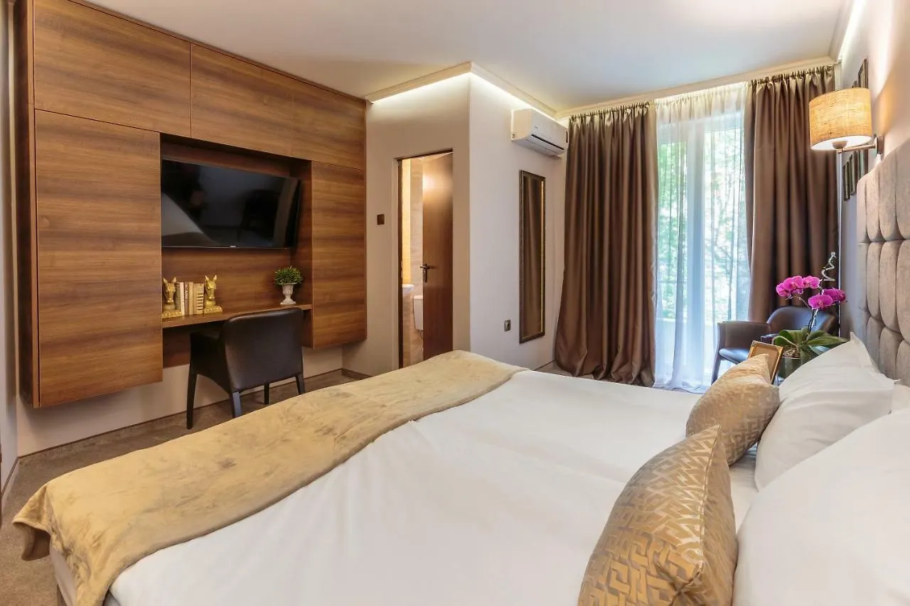 Hotel Хотел Микадо