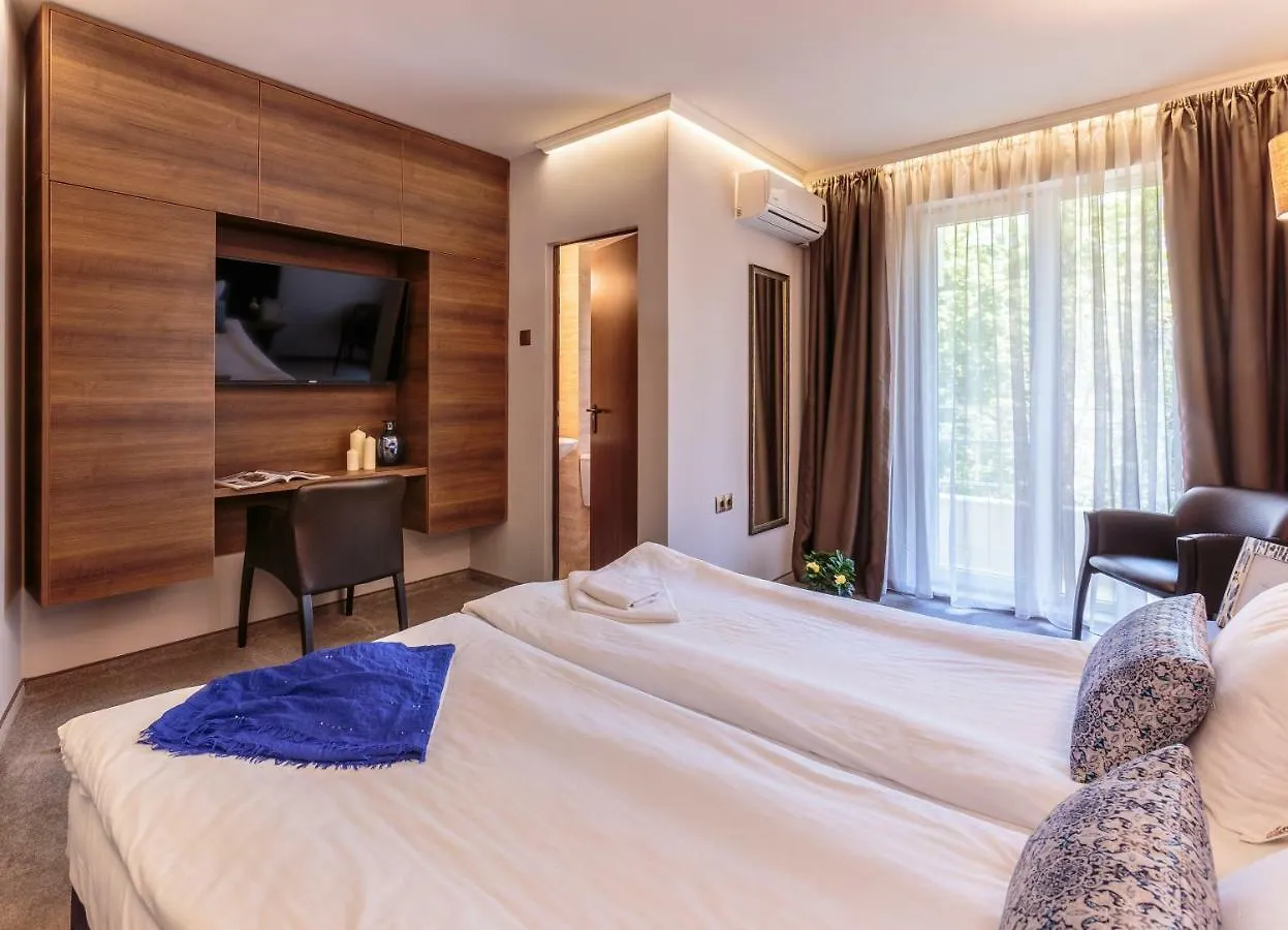 Хотел Микадо Hotel